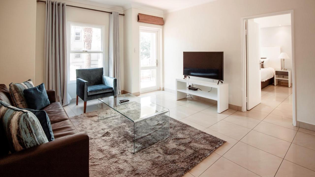 Villa Via Executive Suites With Power Back-Up 桑顿 外观 照片