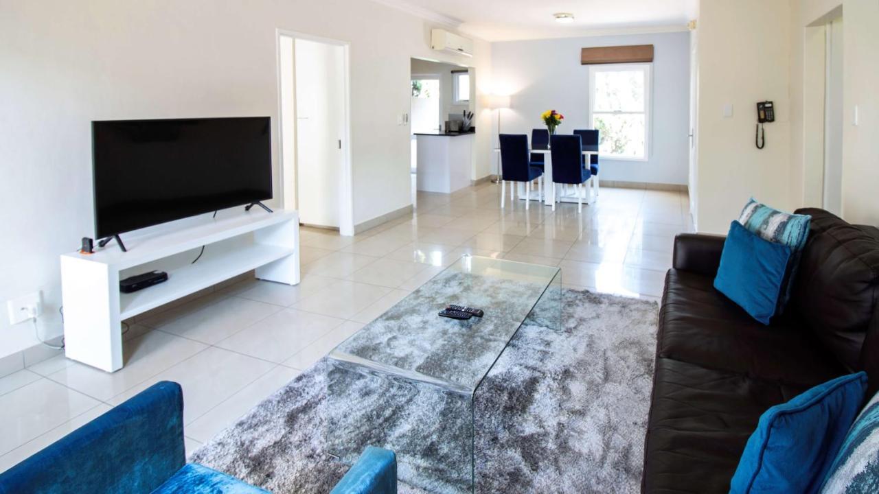 Villa Via Executive Suites With Power Back-Up 桑顿 外观 照片